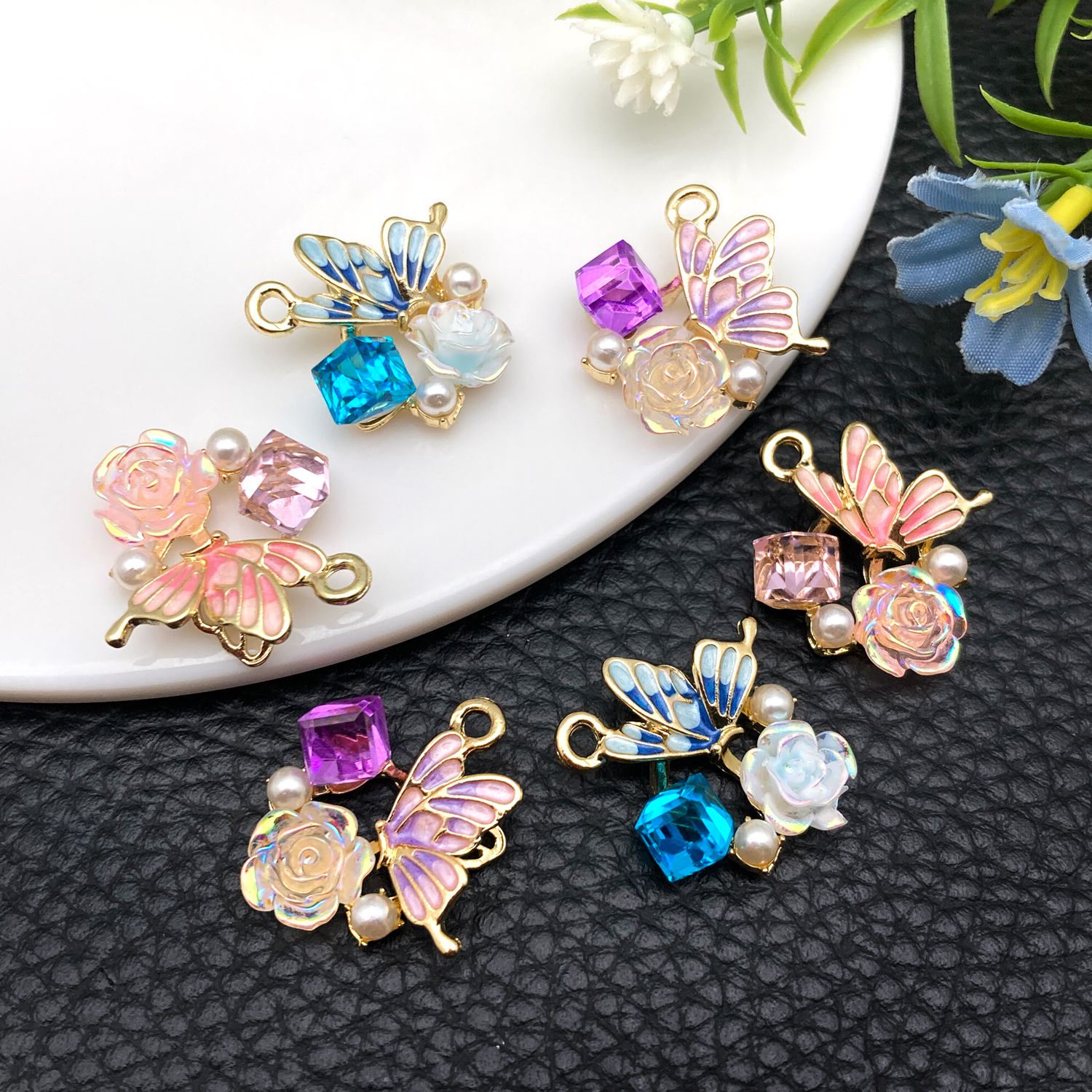 Butterfly Pendant Necklace - 2/6 stuks kleine luxe stijl parel