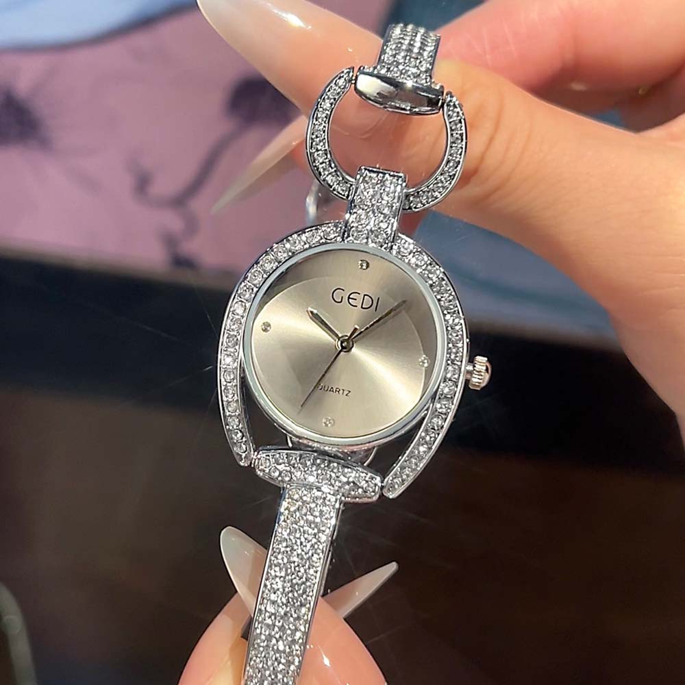 Astral Watches & Jewelry Netanya - GEDI Dames Sterrenhemel Ontwerp Uitgeholde Armband
