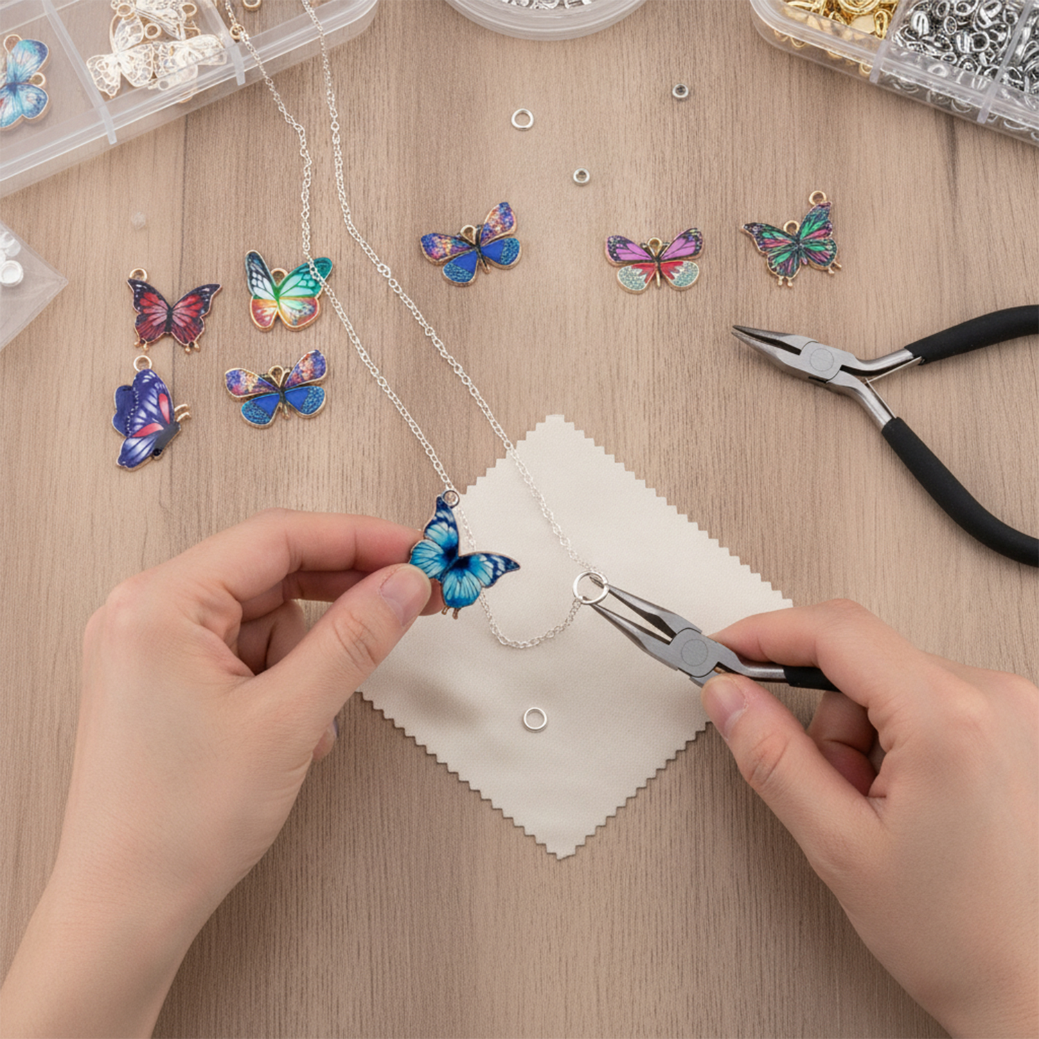 20 stks/partij Kleurrijke Vlin - Butterfly Pendant Necklace recensie en prijs