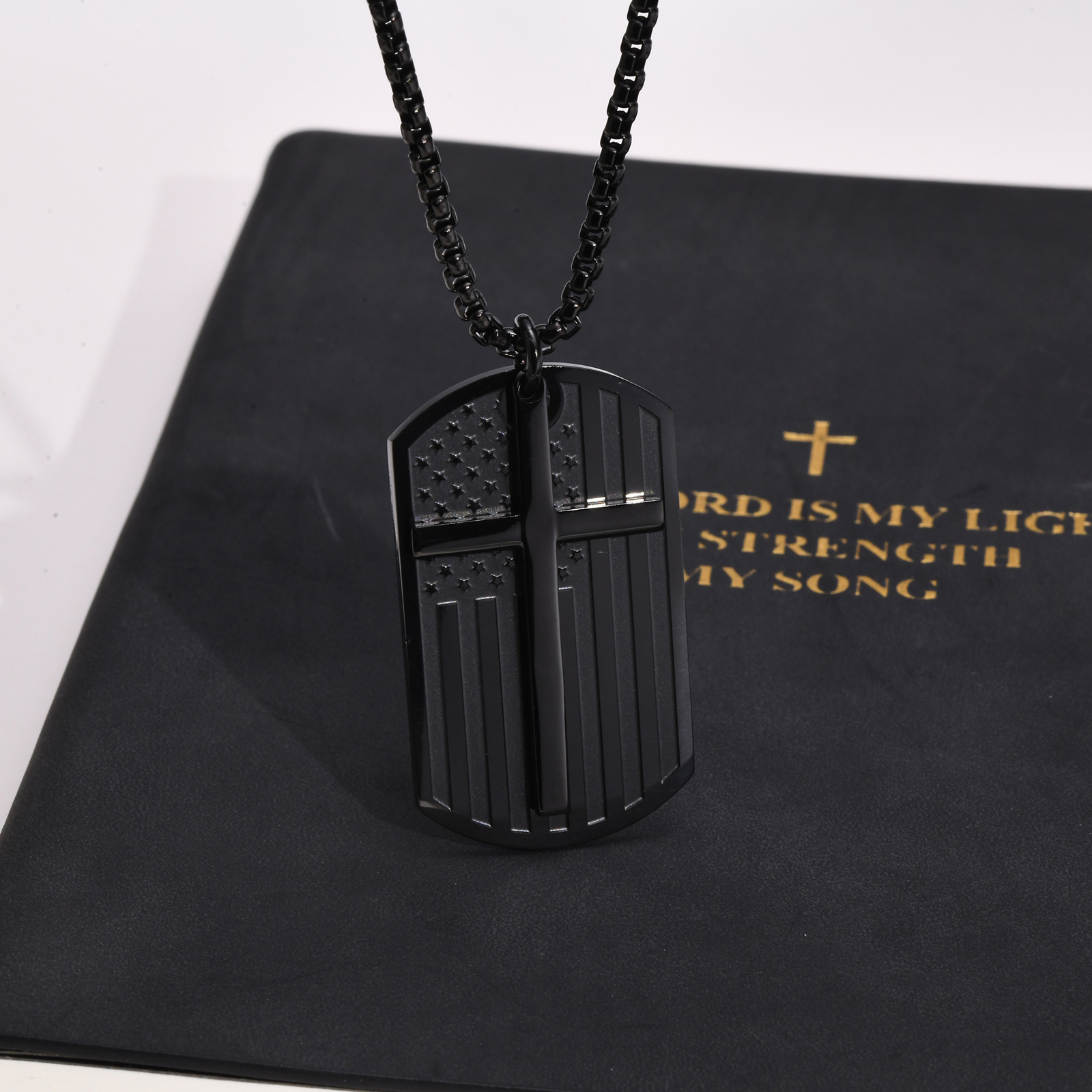 Zwarte Cross Kettingen Voor Ma - Mens Dog Tag Necklace recensie en prijs