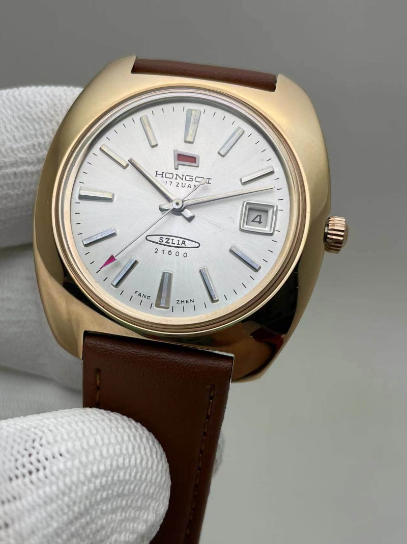 Red Flag merkhorloge, roségoud - Rose Gold Bracelet recensie en prijs