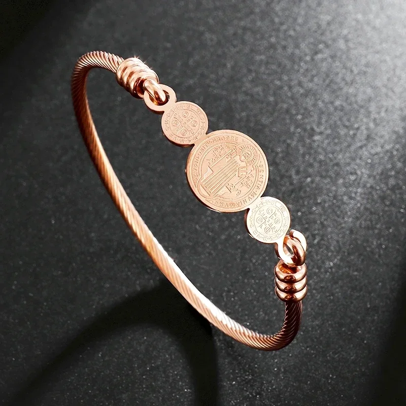 Rvs Saint Benito Kruis Armband - Al Ain Jewelry & Watches Exhibition 2025 recensie en prijs