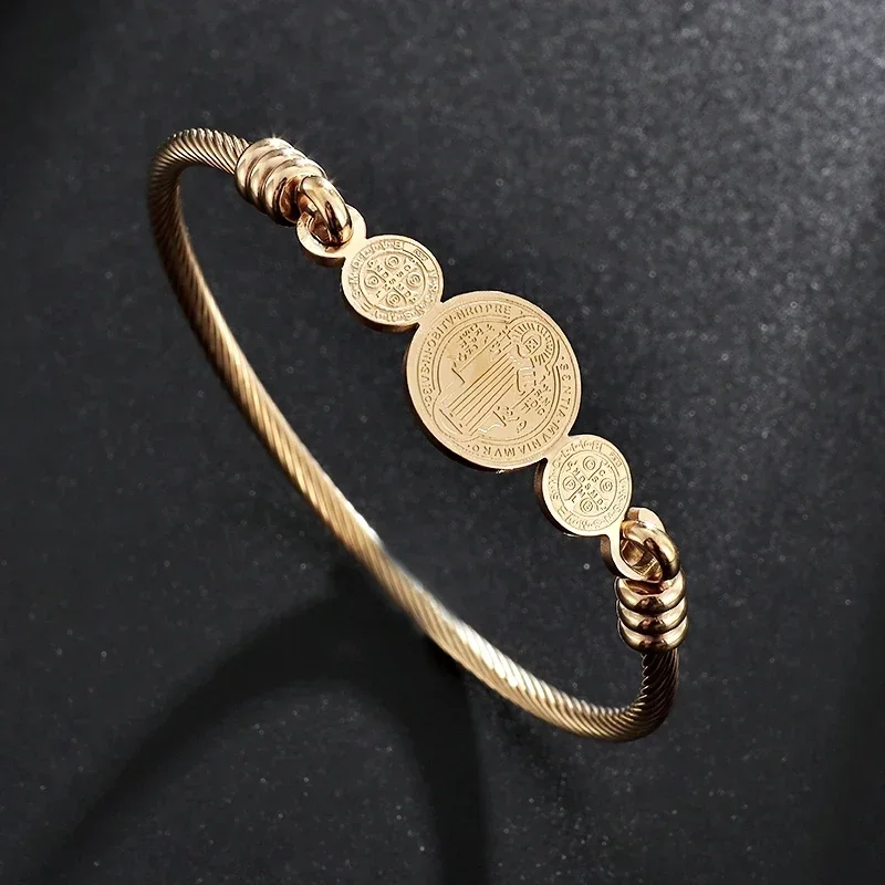 Rvs Saint Benito Kruis Armband - Al Ain Jewelry & Watches Exhibition 2025 recensie en prijs