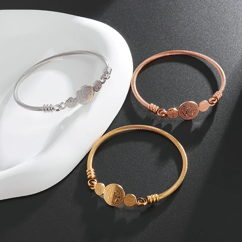 Rvs Saint Benito Kruis Armband - Al Ain Jewelry & Watches Exhibition 2025 recensie en prijs