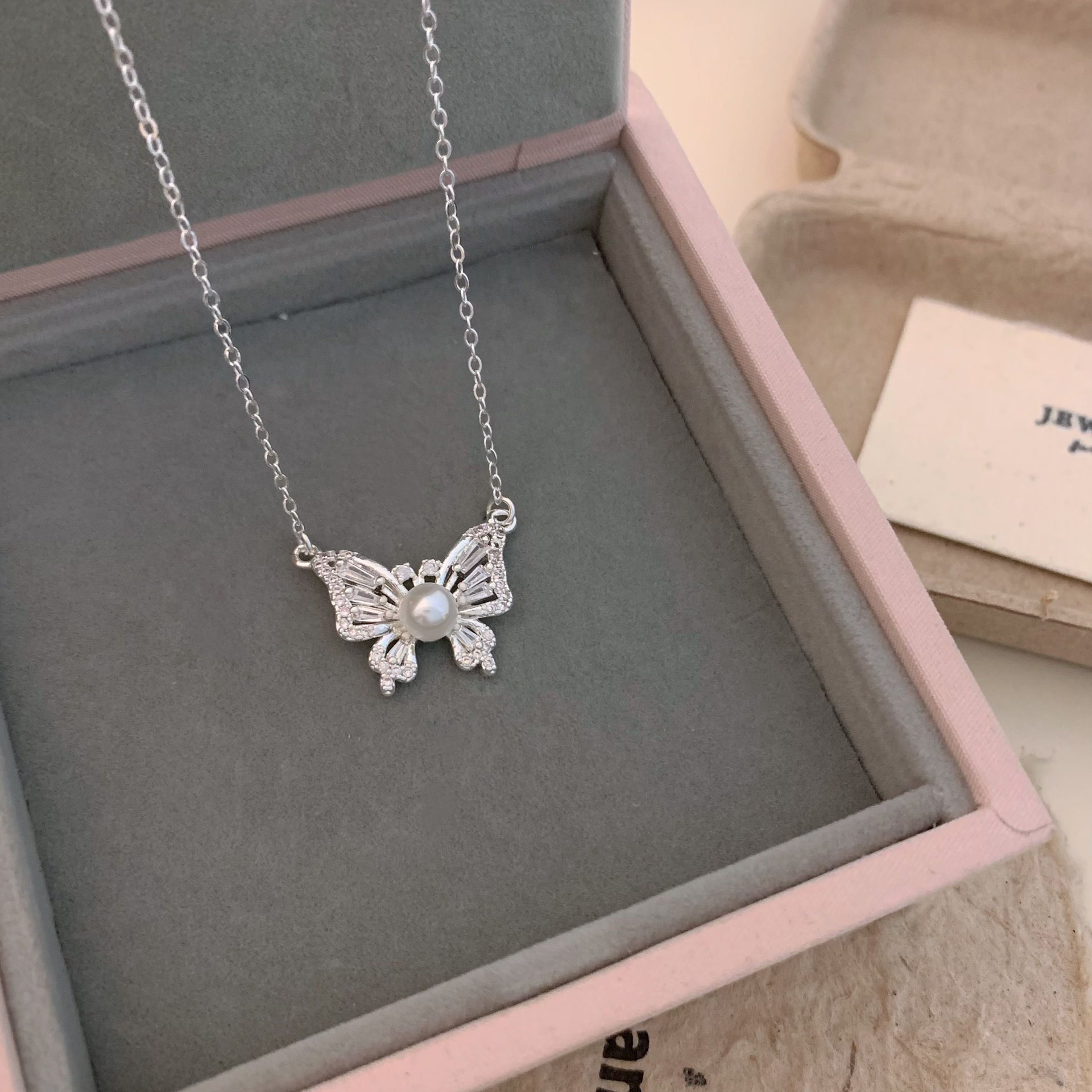 Stijlvolle parel vlinder hange - Butterfly Pendant Necklace recensie en prijs